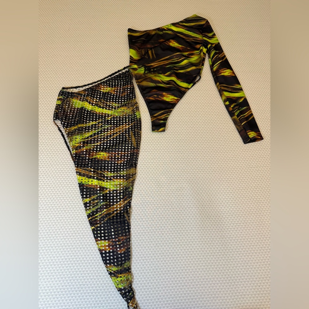 Stylish Green and Black One-Piece Swimsuit